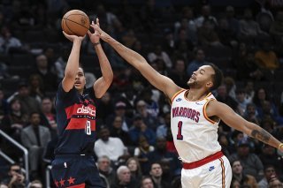 Kyshawn George (18) a réussi 20 points lundi face aux Warriors KEYSTONE/AP/Terrance Williams